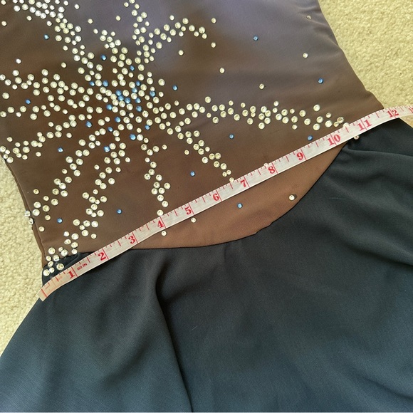 New Figure Skating Dress Girls Size 12 (7~10T)  (125~135cm) - Picture 7 of 10